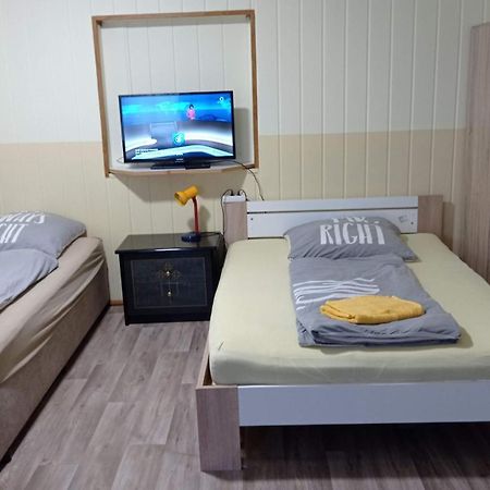 Gaestezimmer Sommer Locktow 外观 照片